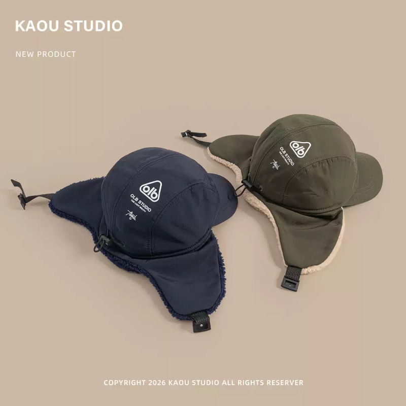 Зимняя теплая шапка-бомбер уни – обзор и цена Corduroy Cap 5 Panel